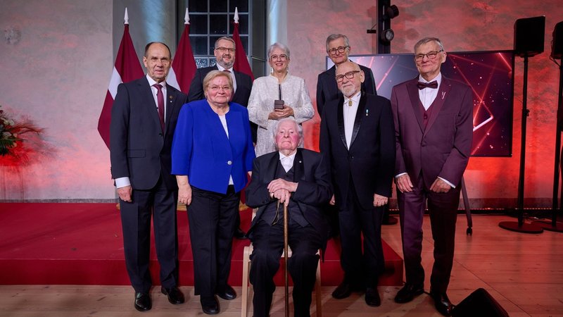 A220cdf0d7f78a6e0d2e666630d5acafb734bfdf